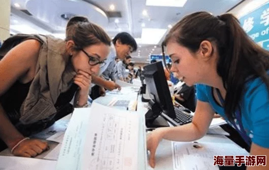 老师把女班长的内裤扒了，事件引发广泛关注与讨论，学校对此事展开调查并发布声明回应社会关切