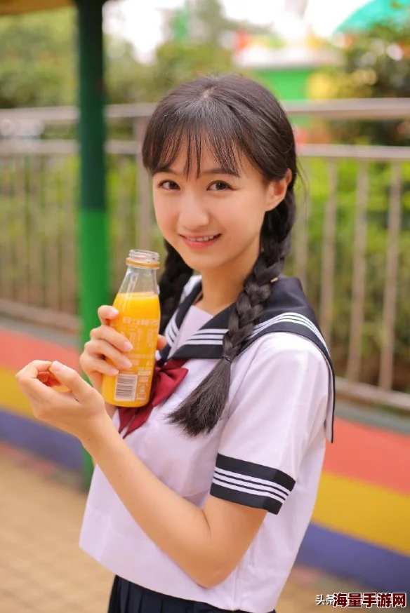 校花主动脱 让我感受到青春的热情与勇气，令人难以忘怀的校园故事在此展开，让人心潮澎湃
