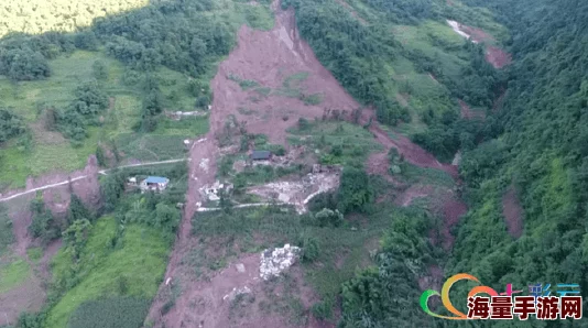 妈妈桃源洞口已是溪水，数十公里内连夜暴雨引发水灾，村民紧急撤离！