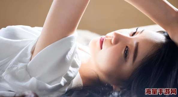 美女私房写真私处：展现优雅与性感的完美结合，带你领略艺术摄影的新境界与魅力