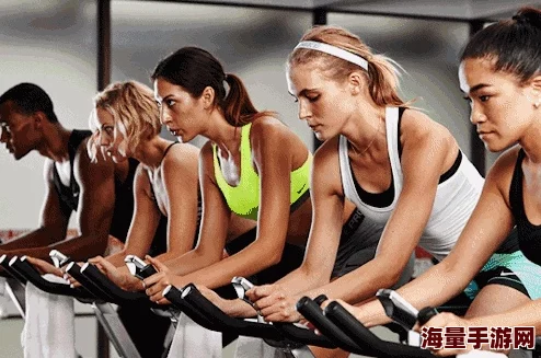 情侣晚上做运动的时候穿内衣好吗？最新研究显示，适合的内衣可以提升运动表现与舒适度
