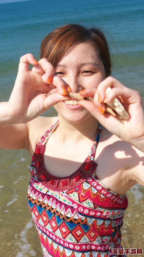 拉扯乳尖轻咬小核娇喘硕大，这种内容让人感到不适，应该更加关注健康和积极向上的话题