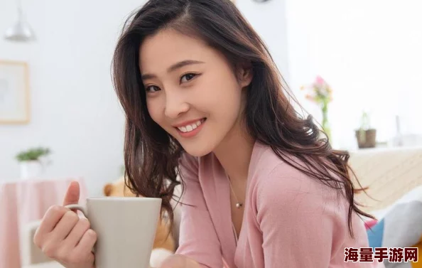 迷jian漂亮女邻居小莉：最新进展揭示她的生活背后隐藏的故事与不为人知的秘密