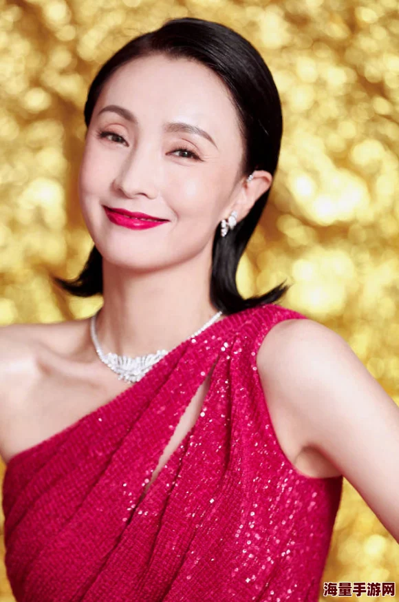 熟女视频：最新动态揭示了这一领域的热门趋势与观众偏好的变化，吸引了越来越多的关注