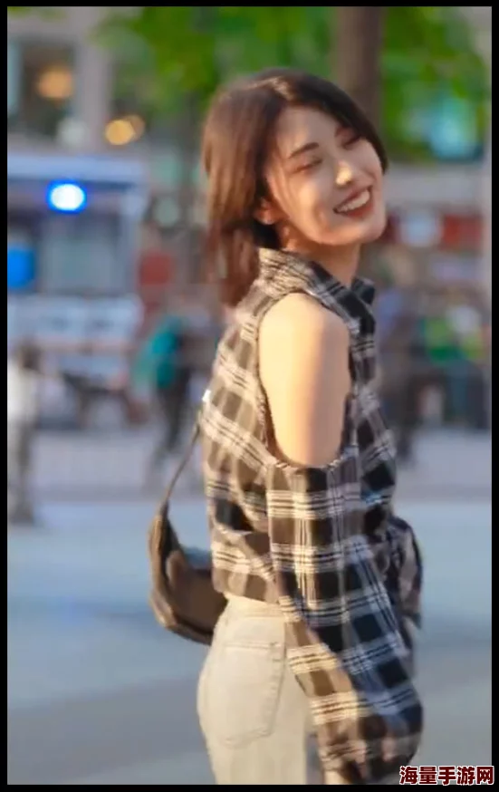 漂亮邻居美妇沦陷，许多网友认为这反映了现代社会中人际关系的复杂性和情感纠葛，引发热议