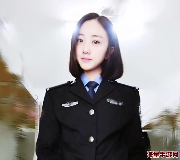 扒开女警雪白大腿挺进小说，近日该作品引发热议，许多读者对其情节和角色发展表示关注与讨论