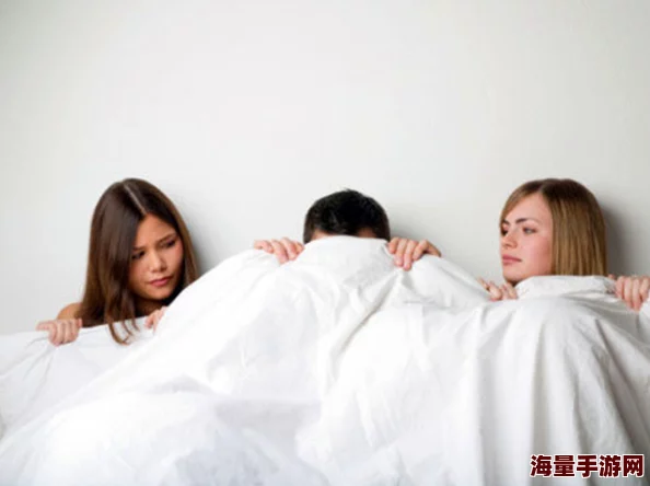 奶水美人双性日常h：最新进展揭示角色关系的微妙变化与情感发展，带来全新剧情体验和互动元素