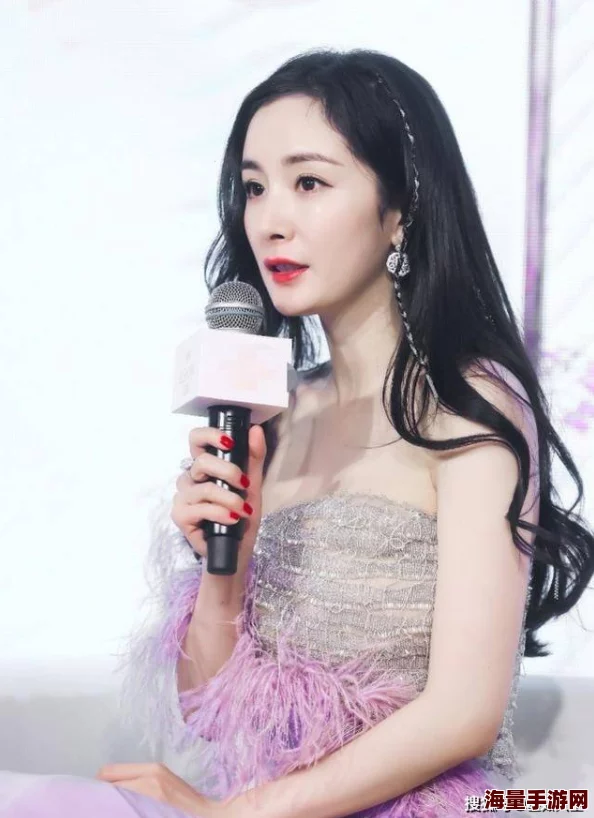 美女的胸与屁股无遮挡图片：最新动态引发热议，网友们纷纷讨论其艺术价值与社会影响