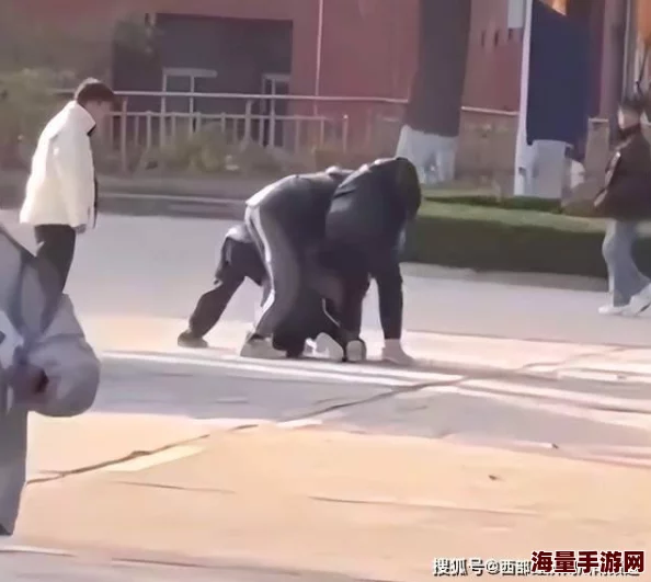 男生叽叽捅女生叽叽:校园内发生争执,双方情绪激动引发关注,校方已介入调查处理 男生叽叽捅女生叽叽:校园内发生争执,双方情绪激动引发关注,校方已介入调查处理