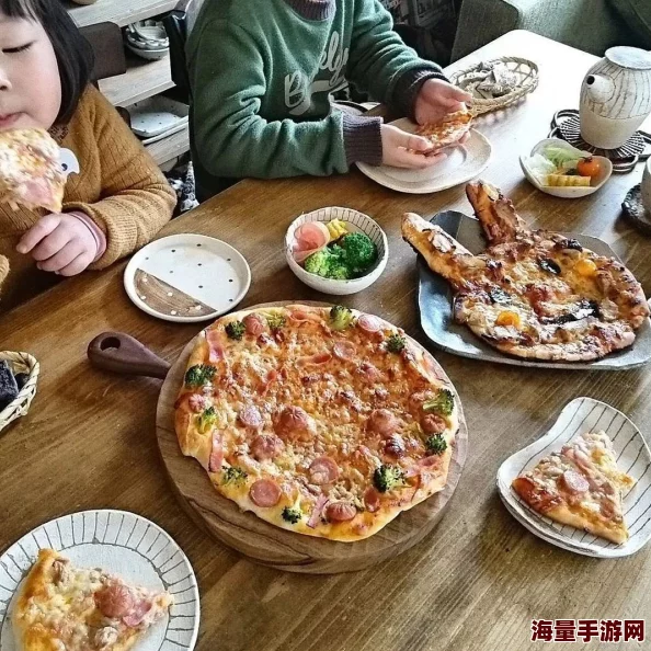 一家四口人乱炖一锅烩大团圆，展现了家庭成员之间的亲密关系与温馨氛围，通过共同烹饪传递爱的味道