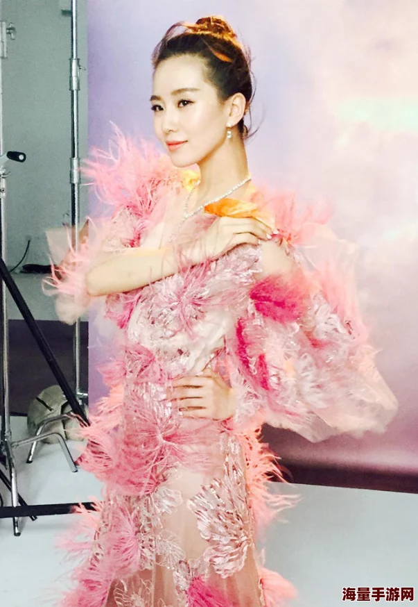 七仙女欲春3一级裸片在线播放：最新动态曝光，影片引发热议，观众反响不一，期待后续发展