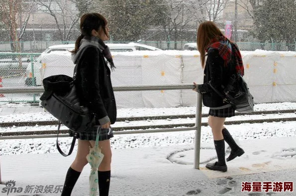 一根肉枪肉遍天下美女近日一位网红因其独特的表演风格在社交媒体上引发热议