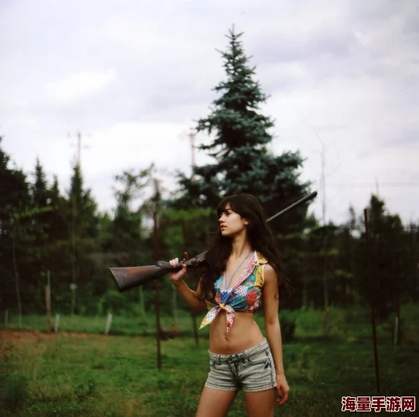 一根肉枪肉遍天下美女近日一位网红因其独特的表演风格在社交媒体上引发热议