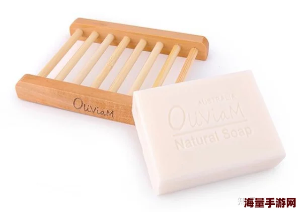 我和大乳老师做手工皂的教程更新到打磨抛光步骤了 我和大乳老师做手工皂的教程更新到打磨抛光步骤了
