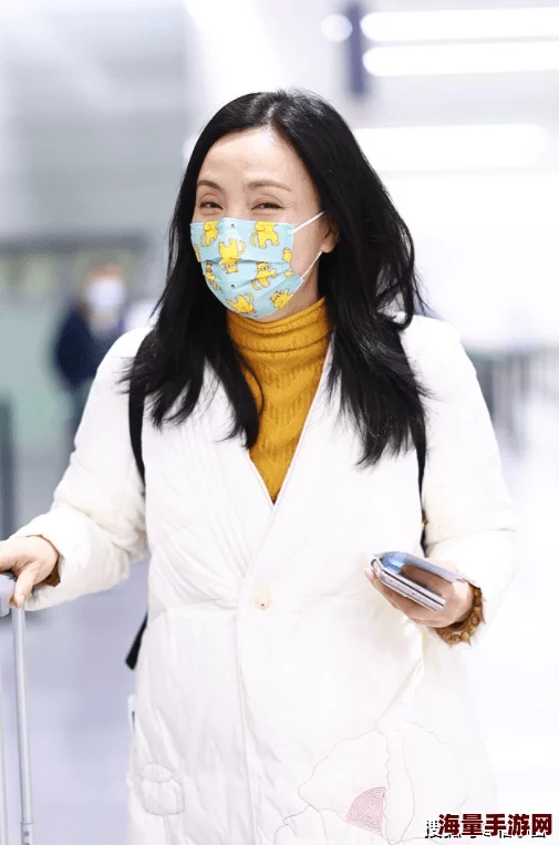 白娜马洁网友称其气质清新脱俗引人注目 白娜马洁网友称其气质清新脱俗引人注目