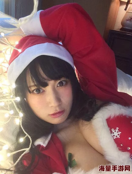 日本无遮挡拍拍拍凤凰据传新作将邀请知名Coser出演引发粉丝热议 日本无遮挡拍拍拍凤凰据传新作将邀请知名Coser出演引发粉丝热议