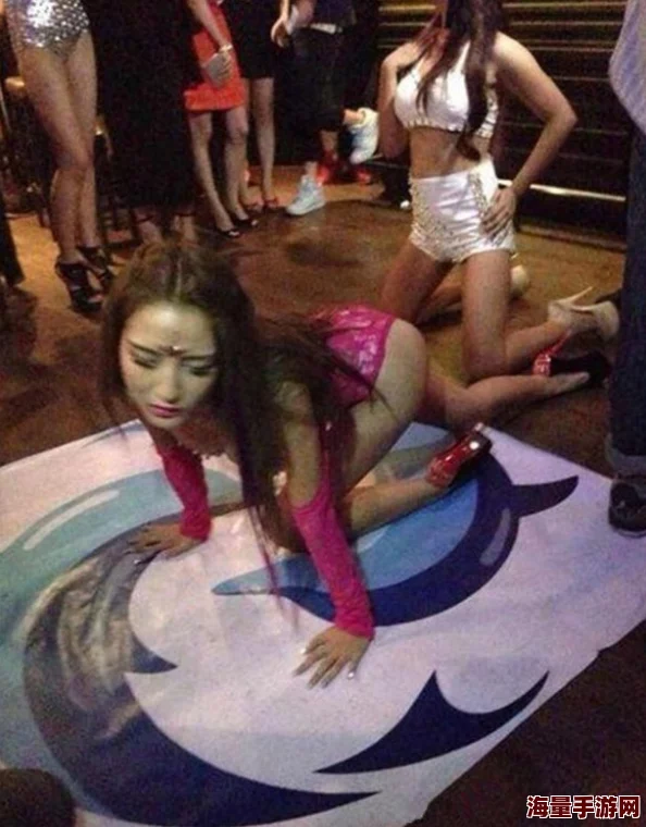 理万姬网友称其内容低俗媚俗引发争议 理万姬网友称其内容低俗媚俗引发争议