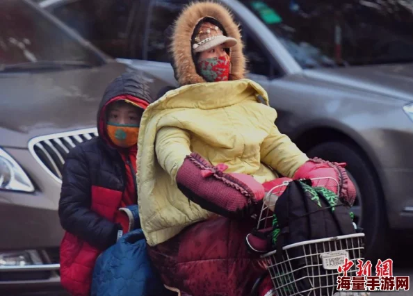 西北风网友称体验感像刀子刮脸冬天出门注意保暖 西北风网友称体验感像刀子刮脸冬天出门注意保暖