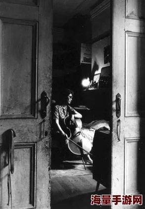 欧美与动交ZoZ0z为什么它对人性的深刻探索和对社会现实的反思引起了强烈共鸣 欧美与动交ZoZ0z为什么它对人性的深刻探索和对社会现实的反思引起了强烈共鸣