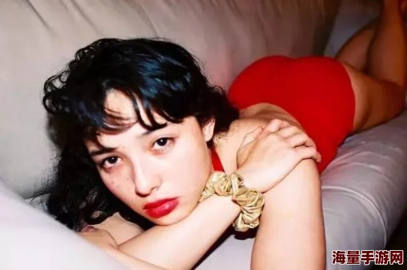 国产精品美女为何如此吸引人因为她们的独特气质与个人魅力散发光芒