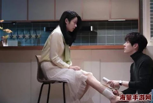 为什么它满足了人们对虚拟体验和情感宣泄的需求丝袜老师踩我的 出精